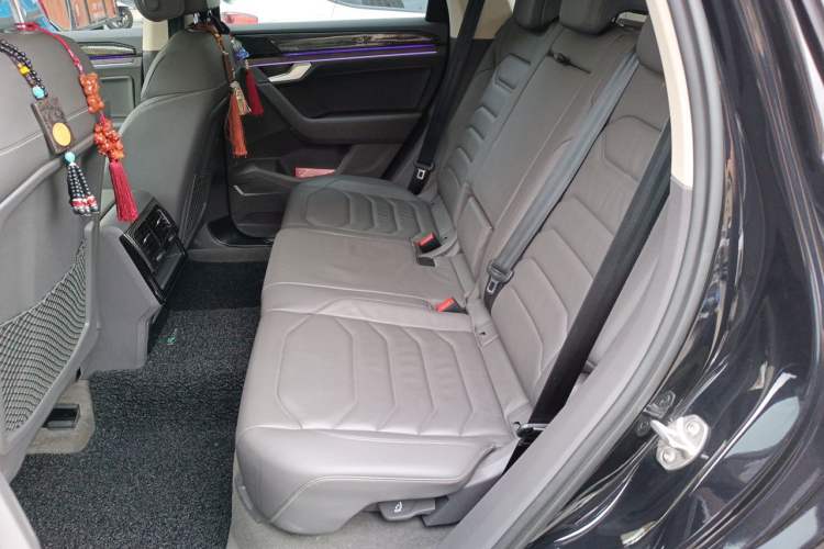 Used Volkswagen Touareg 2020 3.0 TSI Luxury Edition China VI Left Rear Seat