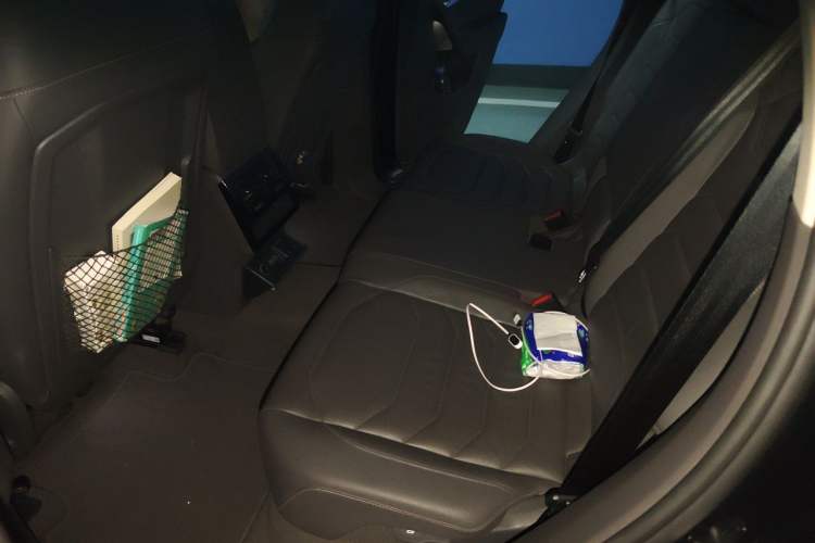 Used Volkswagen Touareg 2020 2.0 TSI RuiShang Edition China VI Standard Left Rear Seat