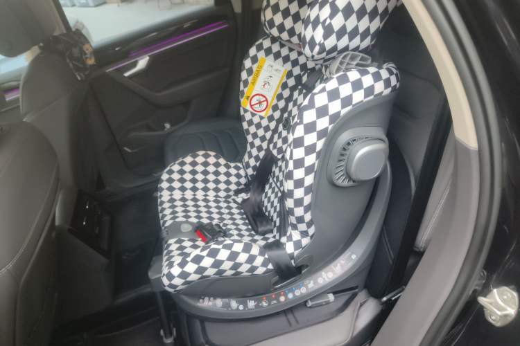 Used Volkswagen Touareg 2020 2.0 TSI RuiShang Edition China VI Standard Left Rear Seat