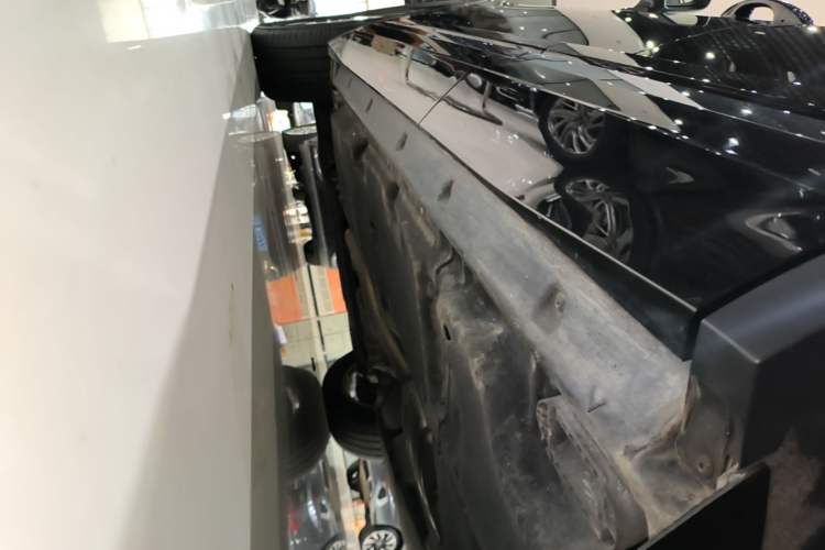Used Volkswagen Touareg 2020 2.0 TSI RuiShang Edition China VI Standard Left Side Sill