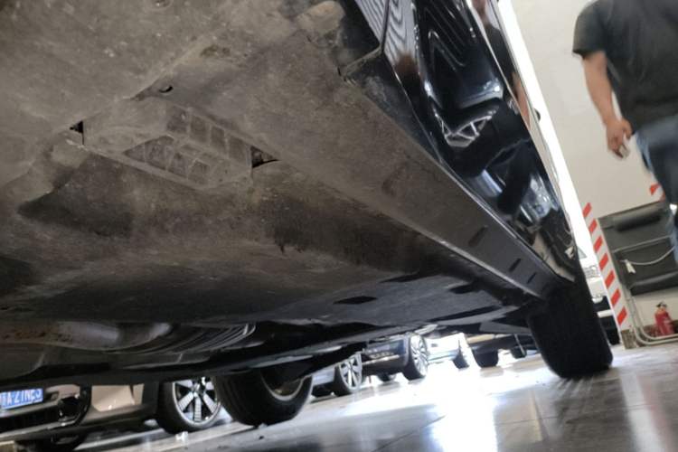 Used Volkswagen Touareg 2020 2.0 TSI RuiShang Edition China VI Standard Left Side Sill
