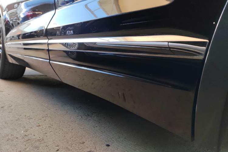 Used Volkswagen Touareg 2020 2.0 TSI RuiShang Edition China VI Standard Left Side Sill