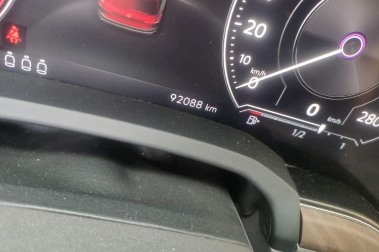 Used Volkswagen Touareg 2020 2.0 TSI RuiShang Edition China VI Standard Odometer Close Up