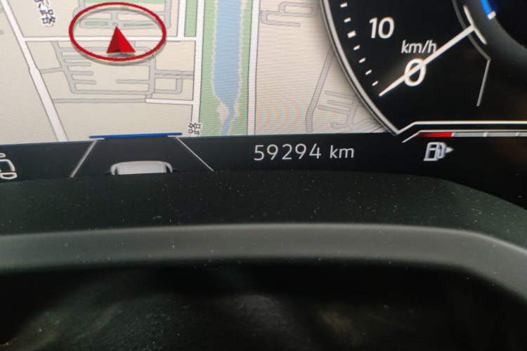 Used Volkswagen Touareg 2020 3.0 TSI Luxury Edition China VI Odometer Close Up