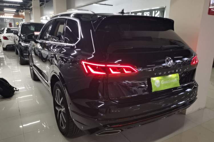 Used Volkswagen Touareg 2020 3.0 TSI Luxury Edition China VI Rear Left 45 Deg