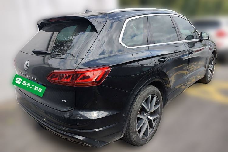 Used Volkswagen Touareg 2020 3.0 TSI Luxury Edition China VI Rear Right 45 Deg