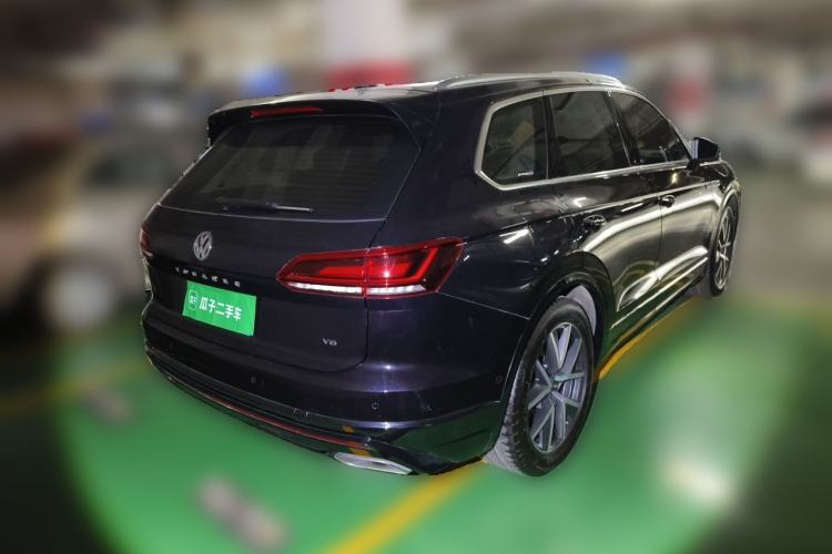 Used Volkswagen Touareg 2020 3.0 TSI Luxury Edition China VI Rear Right 45 Deg