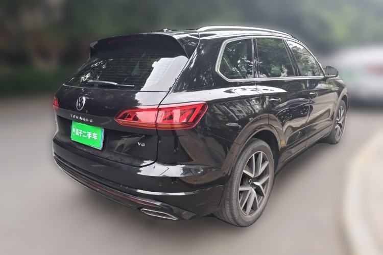 Used Volkswagen Touareg 2020 3.0 TSI Luxury Edition China VI Rear Right 45 Deg