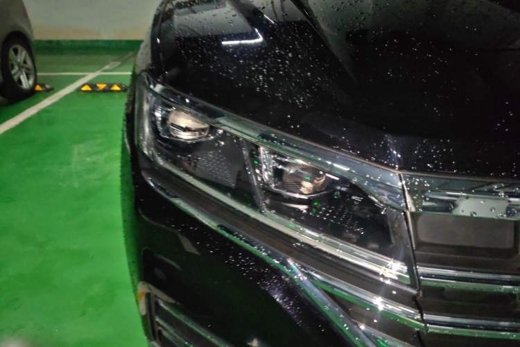 Used Volkswagen Touareg 2020 2.0 TSI RuiShang Edition China VI Standard Right Front Headlight