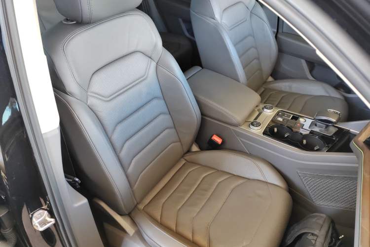 Used Volkswagen Touareg 2020 2.0 TSI RuiShang Edition China VI Standard Right Front Seat