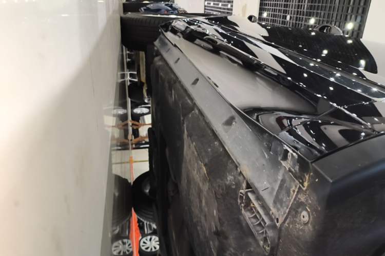 Used Volkswagen Touareg 2020 2.0 TSI RuiShang Edition China VI Standard Right Side Sill