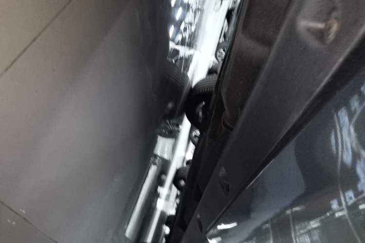 Used Volkswagen Touareg 2020 3.0 TSI Luxury Edition China VI Right Side Sill