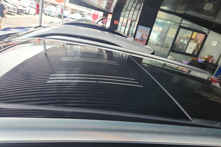 Used Volkswagen Touareg 2020 3.0 TSI Luxury Edition China VI Roof