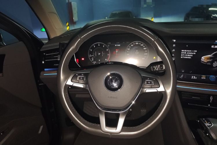 Used Volkswagen Touareg 2020 2.0 TSI RuiShang Edition China VI Standard Steering Wheel