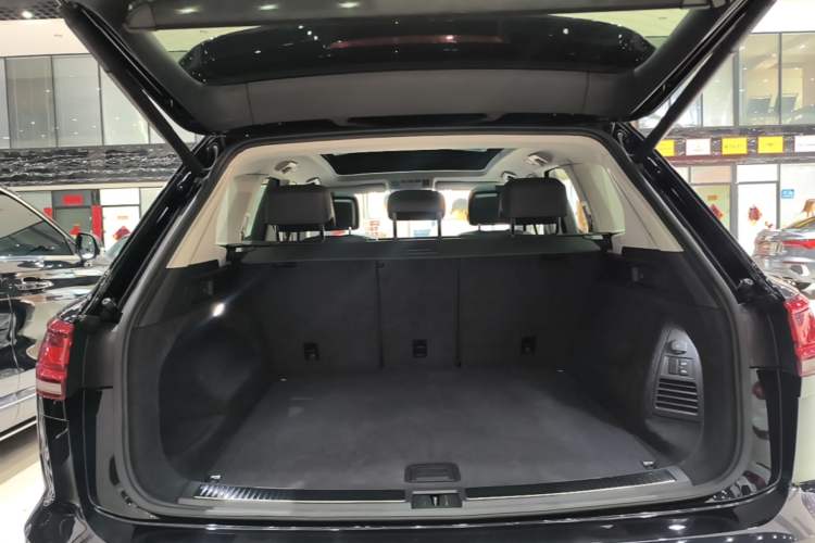 Used Volkswagen Touareg 2020 2.0 TSI RuiShang Edition China VI Standard Trunk