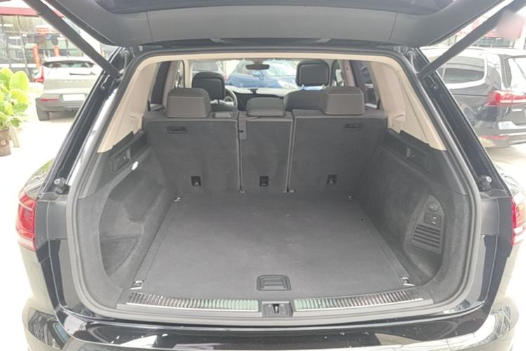 Used Volkswagen Touareg 2020 2.0 TSI RuiShang Edition China VI Standard Trunk
