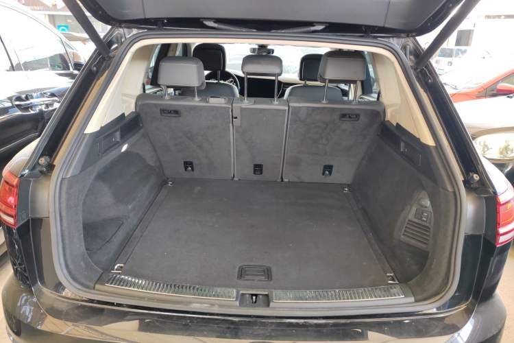 Used Volkswagen Touareg 2020 2.0 TSI RuiShang Edition China VI Standard Trunk