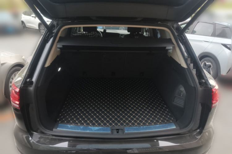 Used Volkswagen Touareg 2020 2.0 TSI RuiShang Edition China VI Standard Trunk