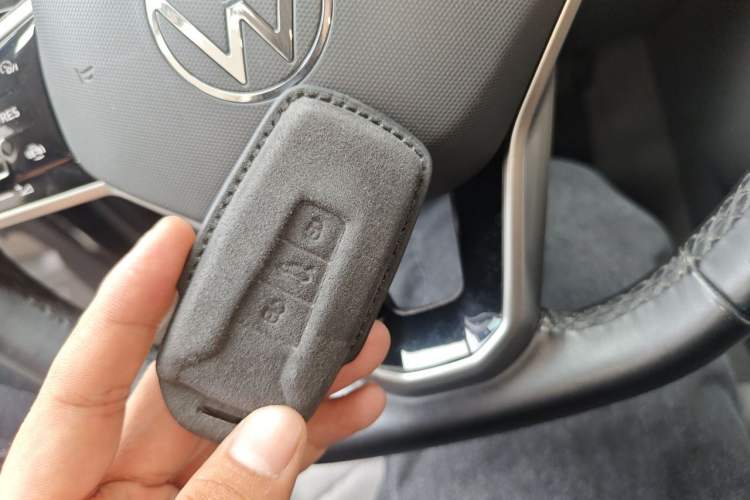 Used Volkswagen Touareg 2020 3.0 TSI Luxury Edition China VI Vehicle Key