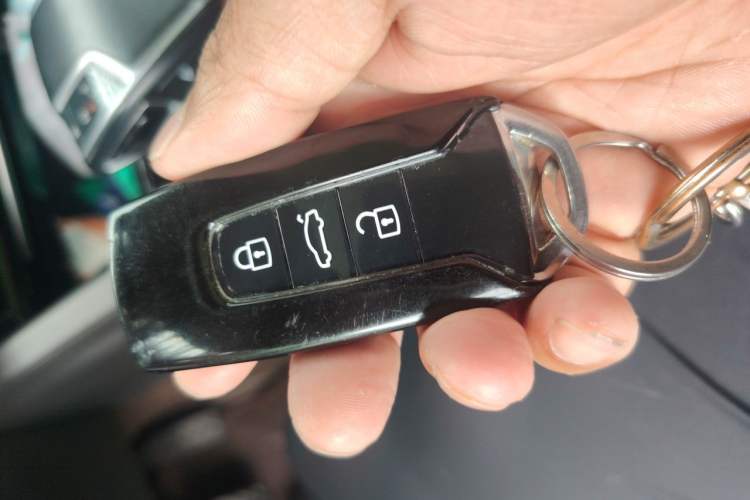 Used Volkswagen Touareg 2020 2.0 TSI RuiShang Edition China VI Standard Vehicle Key
