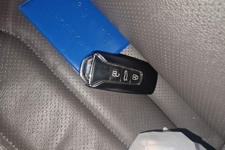 Used Volkswagen Touareg 2020 3.0 TSI Luxury Edition China VI Vehicle Key