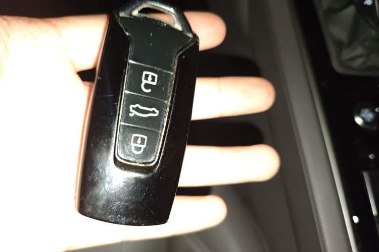 Used Volkswagen Touareg 2020 2.0 TSI RuiShang Edition China VI Standard Vehicle Key
