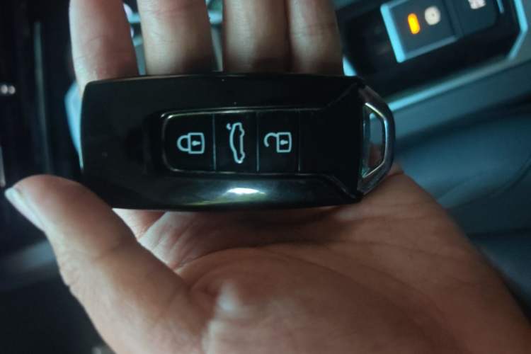 Used Volkswagen Touareg 2020 3.0 TSI Luxury Edition China VI Vehicle Key