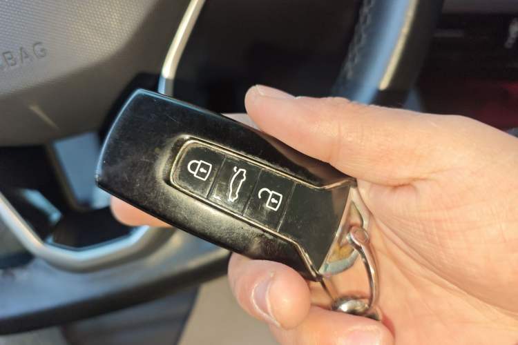 Used Volkswagen Touareg 2020 3.0 TSI Luxury Edition China VI Vehicle Key