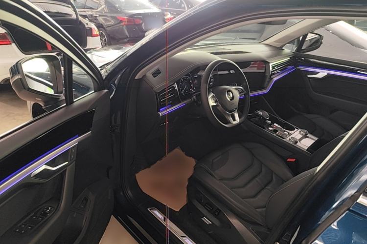 Used Volkswagen Touareg 2020 2.0 TSI RuiShang Edition China VI Standard Driver Seat