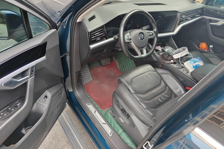 Used Volkswagen Touareg 2020 2.0 TSI RuiShang Edition China VI Standard Driver Seat