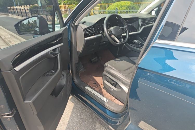Used Volkswagen Touareg 2020 2.0 TSI RuiShang Edition China VI Standard Driver Seat