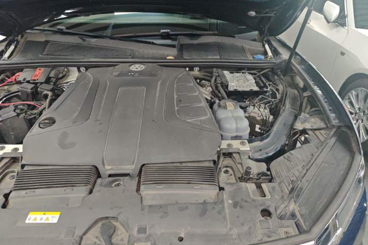 Used Volkswagen Touareg 2020 2.0 TSI RuiShang Edition China VI Standard Engine Bay Left