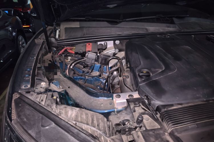 Used Volkswagen Touareg 2020 2.0 TSI RuiShang Edition China VI Standard Engine Bay Right