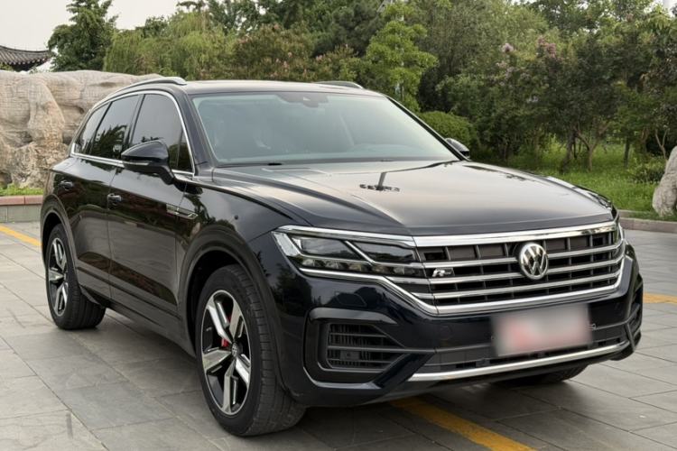 Used Volkswagen Touareg 2020 3.0 TSI Luxury Edition China VI Exterior 2