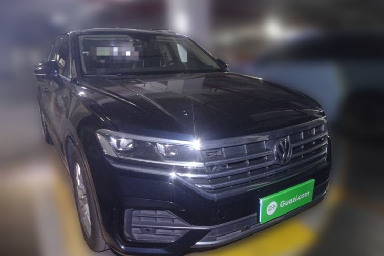 Used Volkswagen Touareg 2020 2.0 TSI RuiShang Edition China VI Standard Front Right 45 Deg