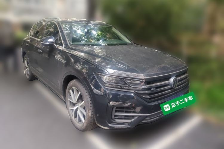 Used Volkswagen Touareg 2020 3.0 TSI Luxury Edition China VI Front Right 45 Deg