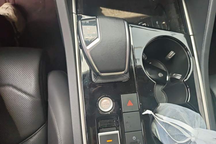 Used Volkswagen Touareg 2020 2.0 TSI RuiShang Edition China VI Standard Gear Lever