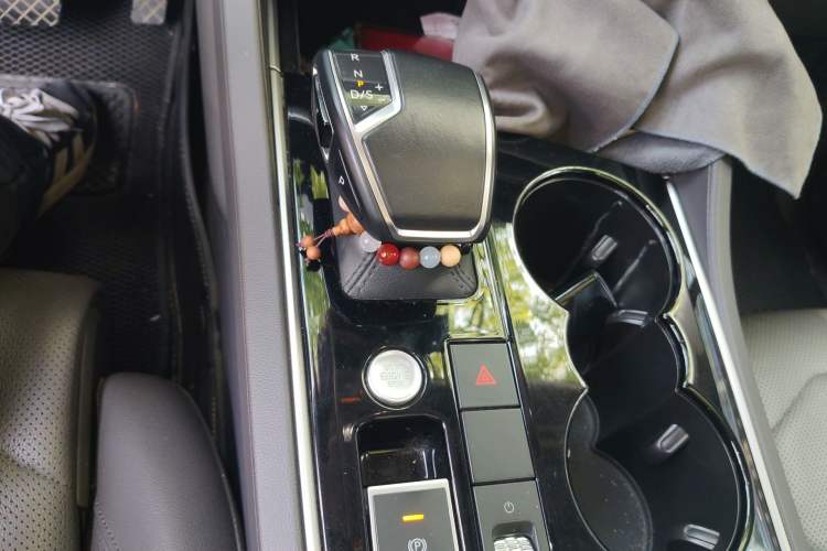 Used Volkswagen Touareg 2020 2.0 TSI RuiShang Edition China VI Standard Gear Lever