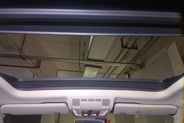 Used Volkswagen Touareg 2020 2.0 TSI RuiShang Edition China VI Standard Headliner
