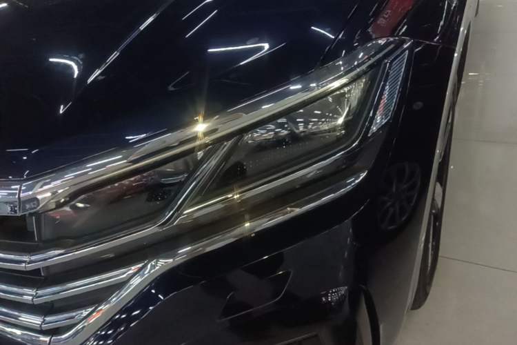 Used Volkswagen Touareg 2020 3.0 TSI Luxury Edition China VI Left Front Headlight