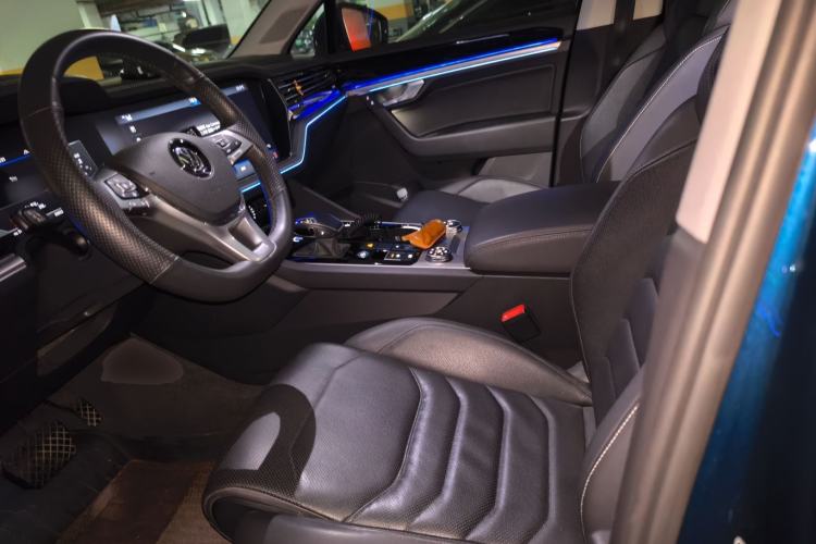 Used Volkswagen Touareg 2020 2.0 TSI RuiShang Edition China VI Standard Left Front Seat