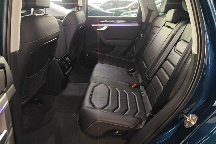 Used Volkswagen Touareg 2020 2.0 TSI RuiShang Edition China VI Standard Left Rear Seat