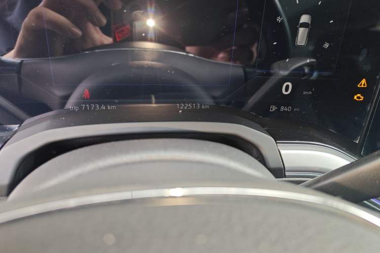 Used Volkswagen Touareg 2020 2.0 TSI RuiShang Edition China VI Standard Odometer Close Up