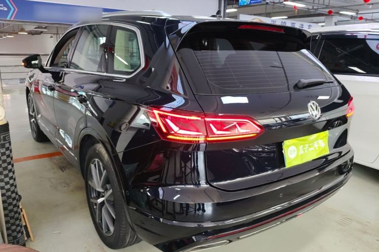 Used Volkswagen Touareg 2020 3.0 TSI Luxury Edition China VI Rear Left 45 Deg
