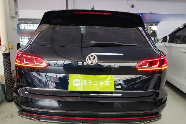 Used Volkswagen Touareg 2020 3.0 TSI Luxury Edition China VI Rear