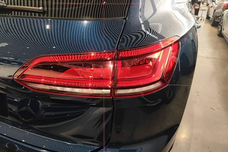 Used Volkswagen Touareg 2020 2.0 TSI RuiShang Edition China VI Standard Right Rear Taillight