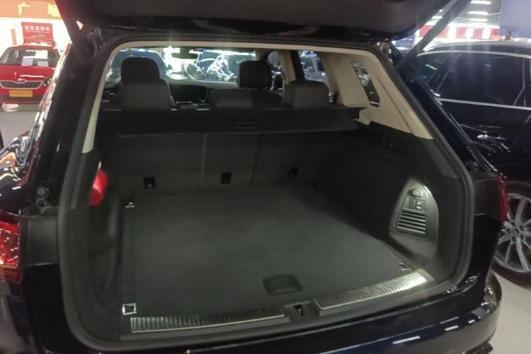 Used Volkswagen Touareg 2020 3.0 TSI Luxury Edition China VI Trunk