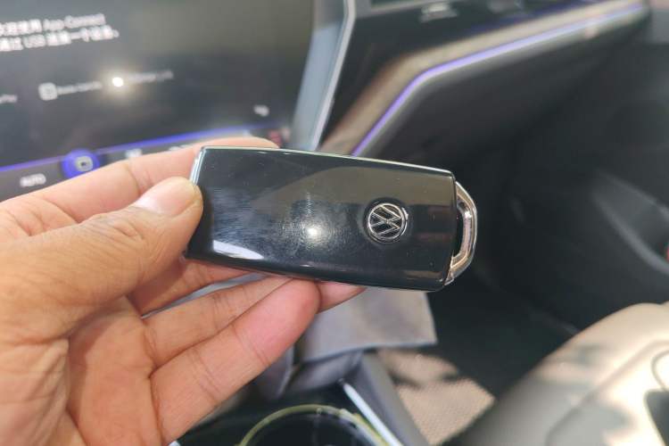 Used Volkswagen Touareg 2020 2.0 TSI RuiShang Edition China VI Standard Vehicle Key