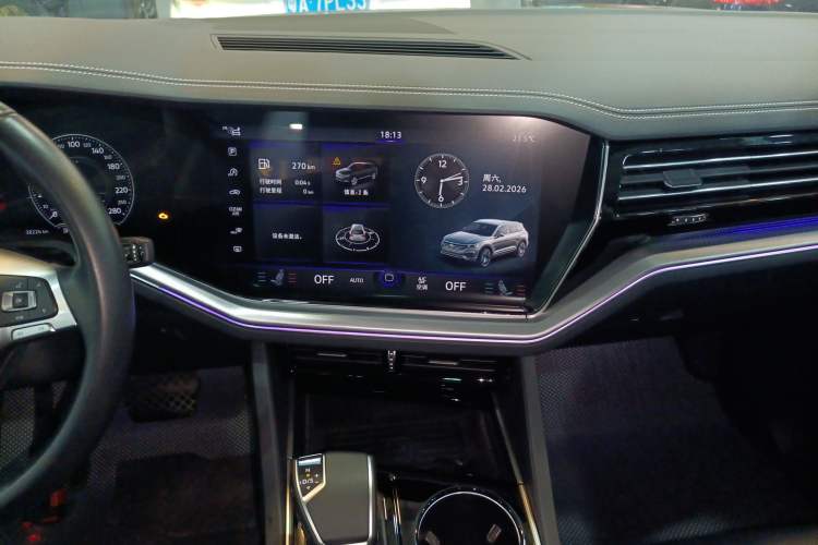 Used Volkswagen Touareg 2020 2.0 TSI RuiShang Edition China VI Standard Audio And AC Panel