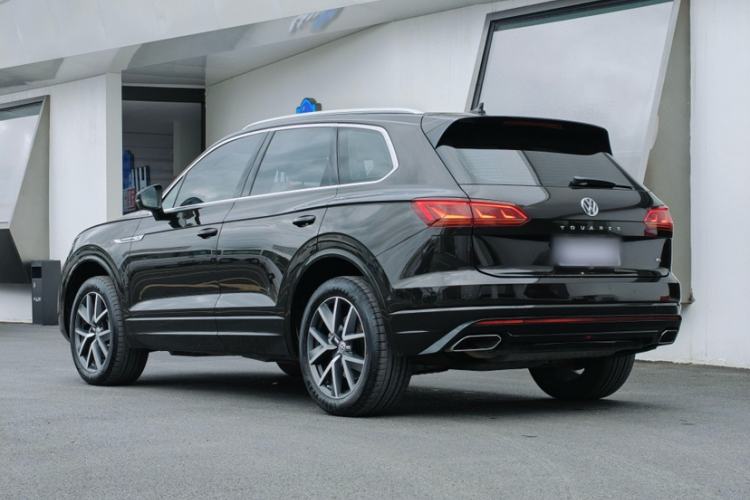 Used Volkswagen Touareg 2020 3.0 TSI Luxury Edition China VI Exterior 5